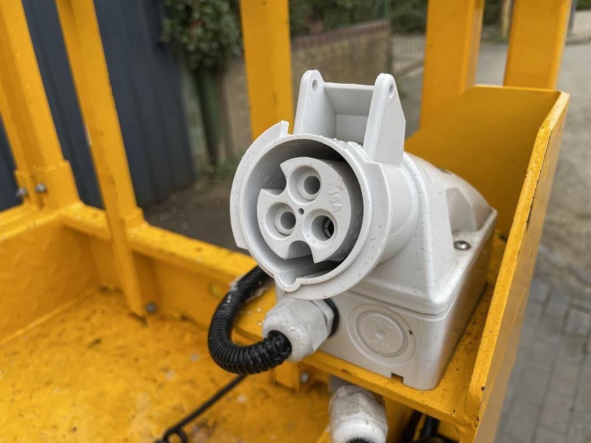 Used JCB S1930E 8m Electric Scissor Lift