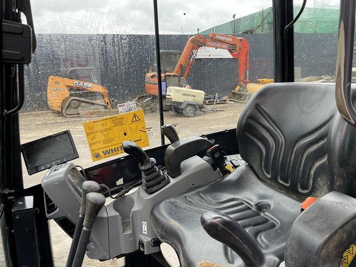 Used KUBOTA KX016-4