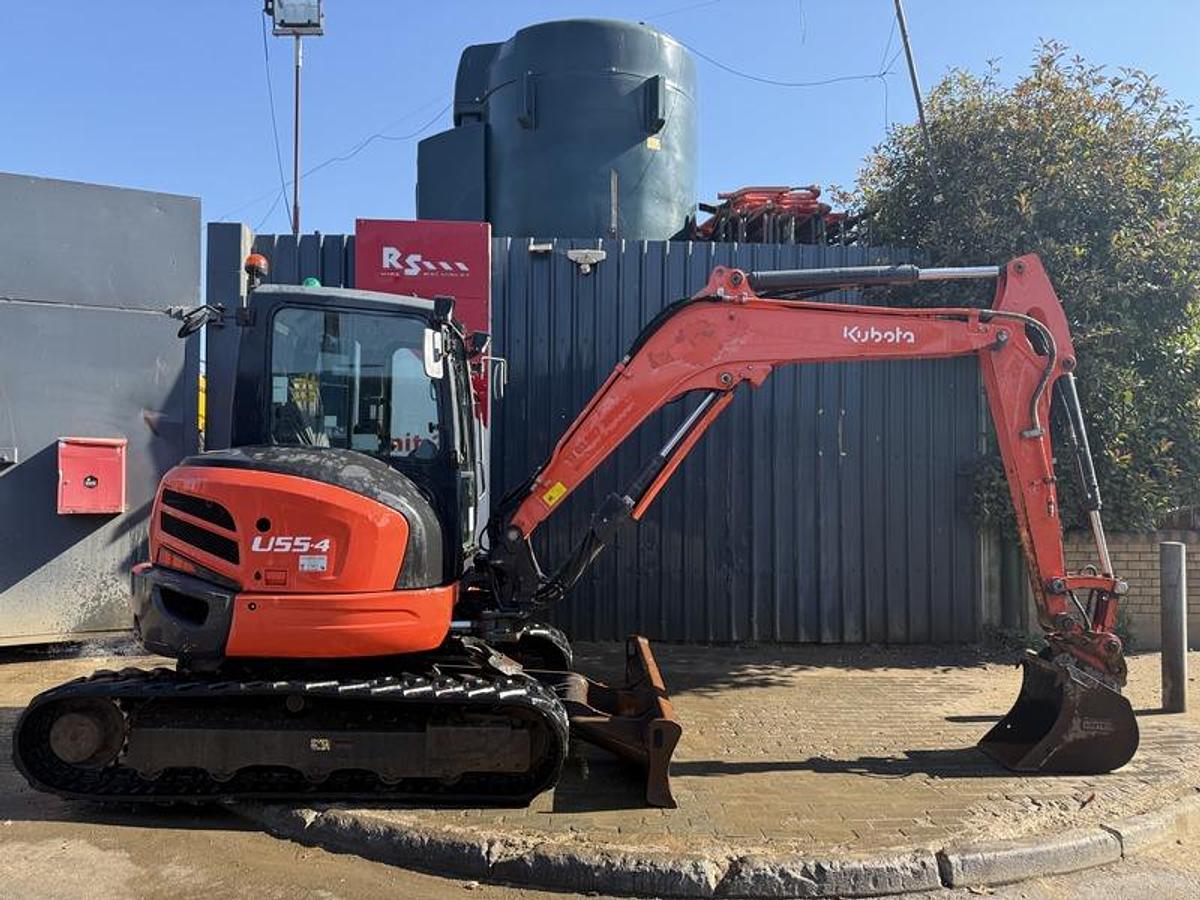 Used KUBOTA U55-4