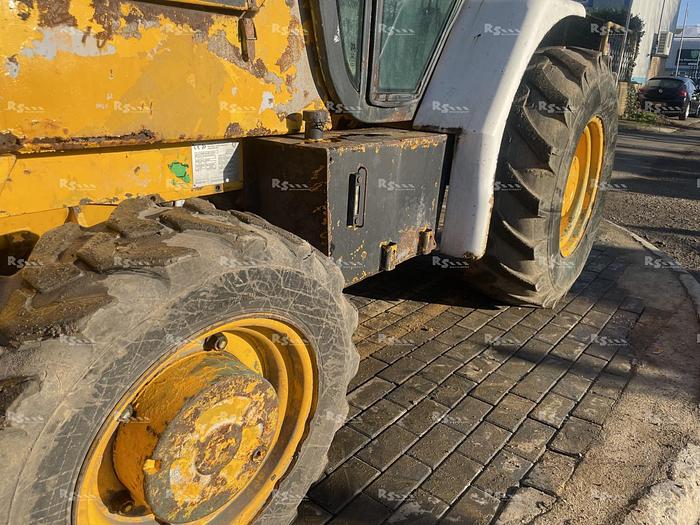 Used JCB 930