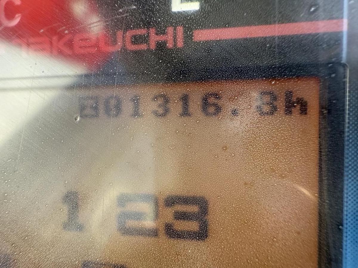 Used Takeuchi TB216 1.8t Mini Excavator