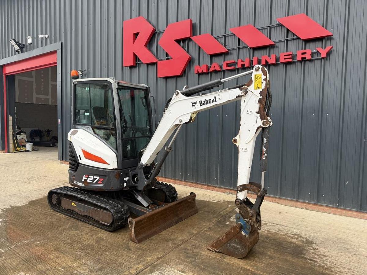 Used Bobcat E27Z 2.7t Mini Excavator