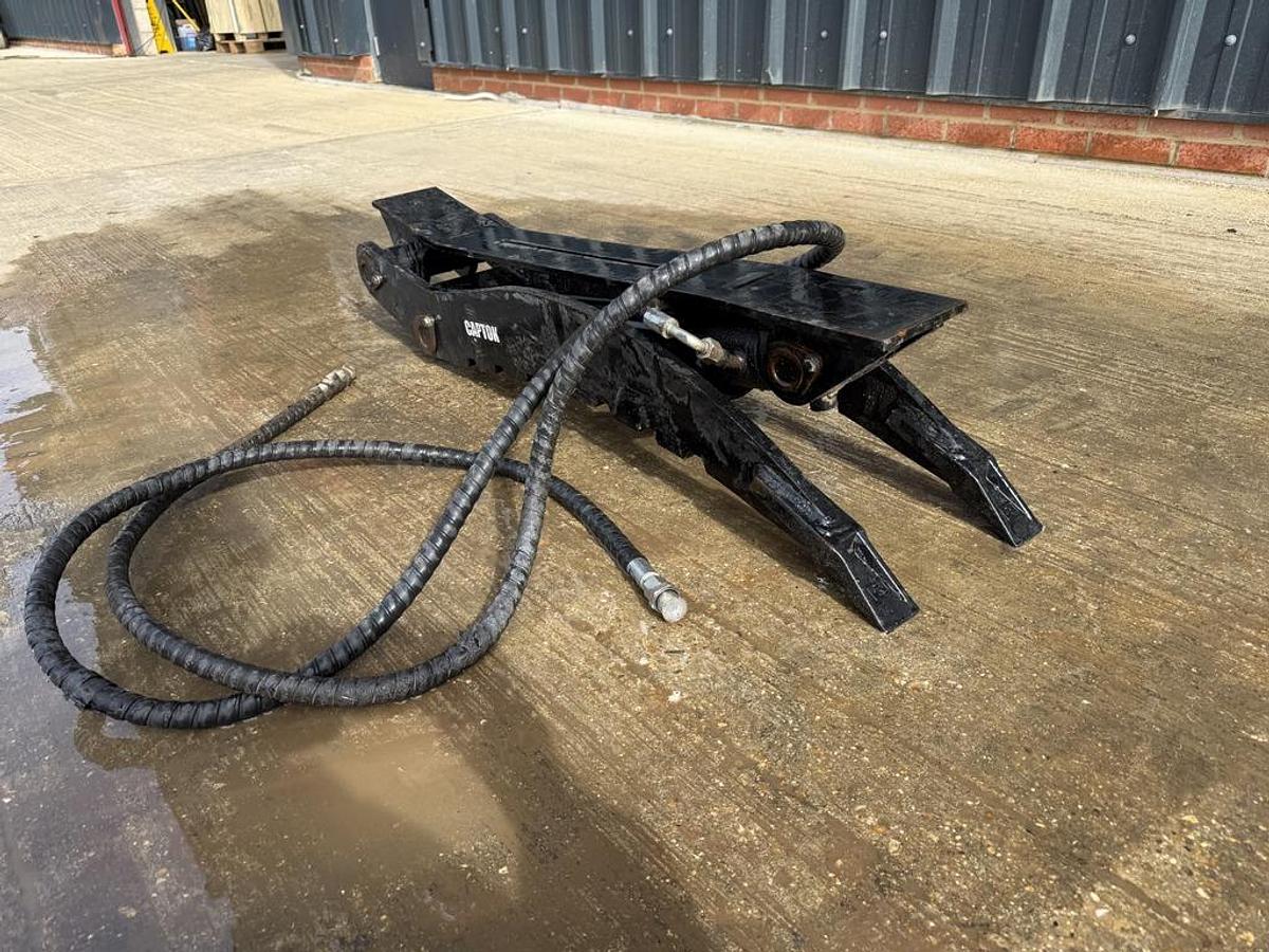 Used Captok Hydraulic Thumb