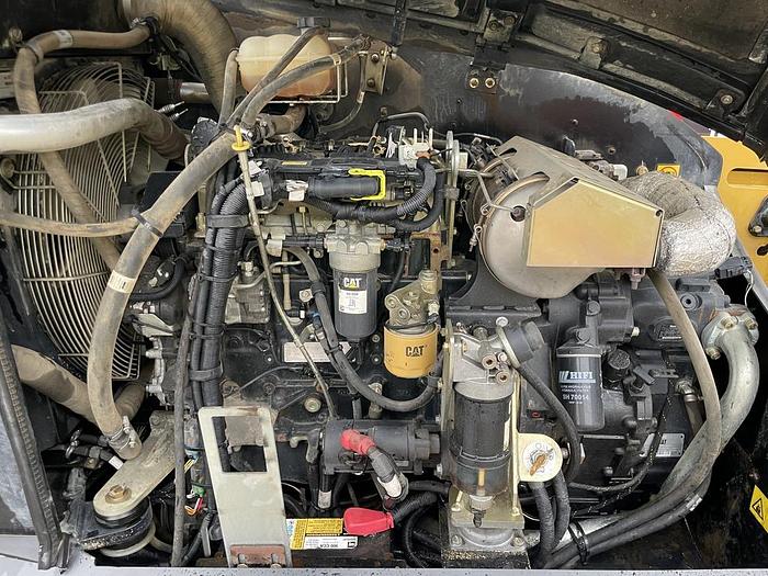 Used Caterpillar TH407 C 7,3m Telehandler