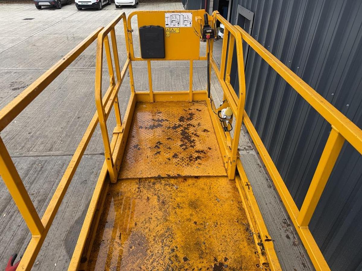 Used JCB S3246E 12m Electric Scissor Lift