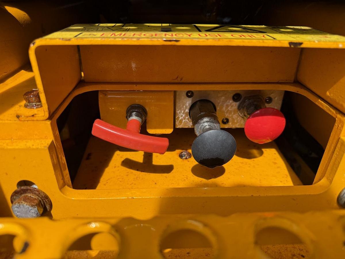 Used 2022 JCB S1930E