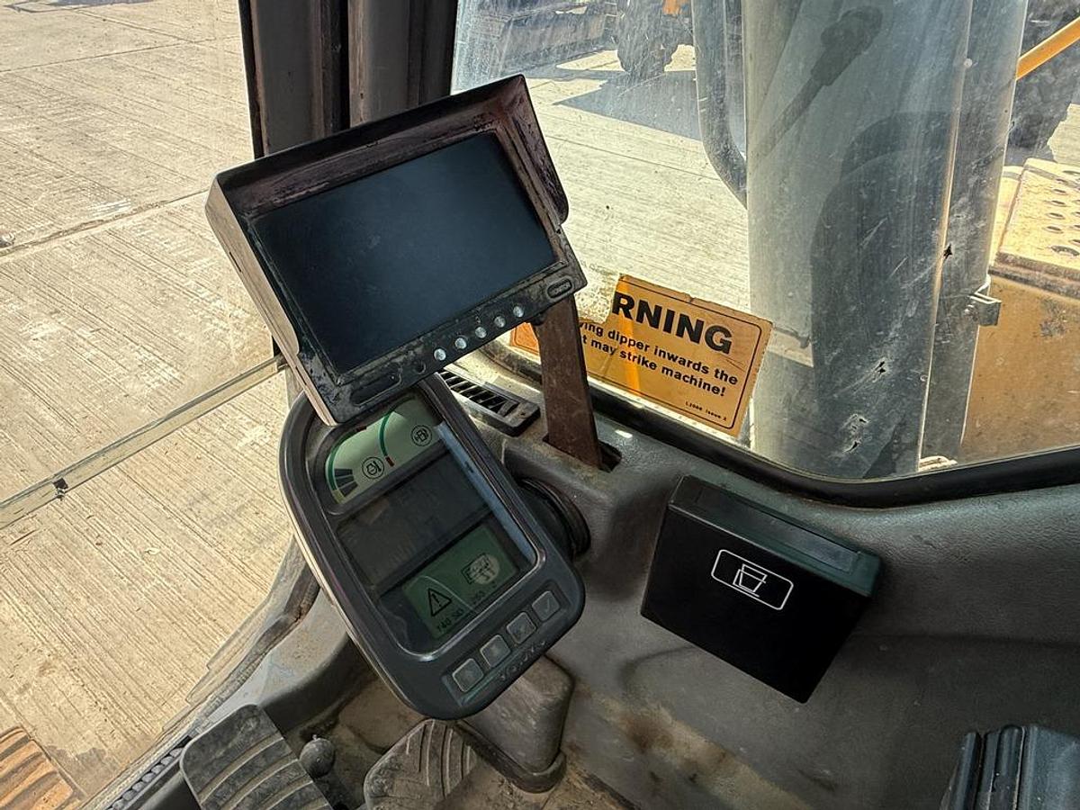 Used Volvo EC140B LC 14t Excavator