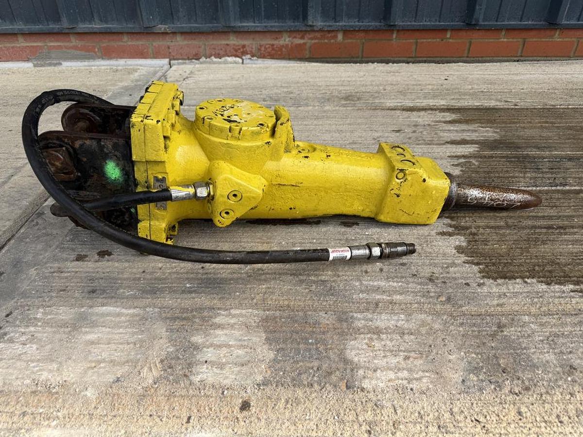 Used Epiroc SB 102 1,1 - 3,0 t Hydraulic Breaker