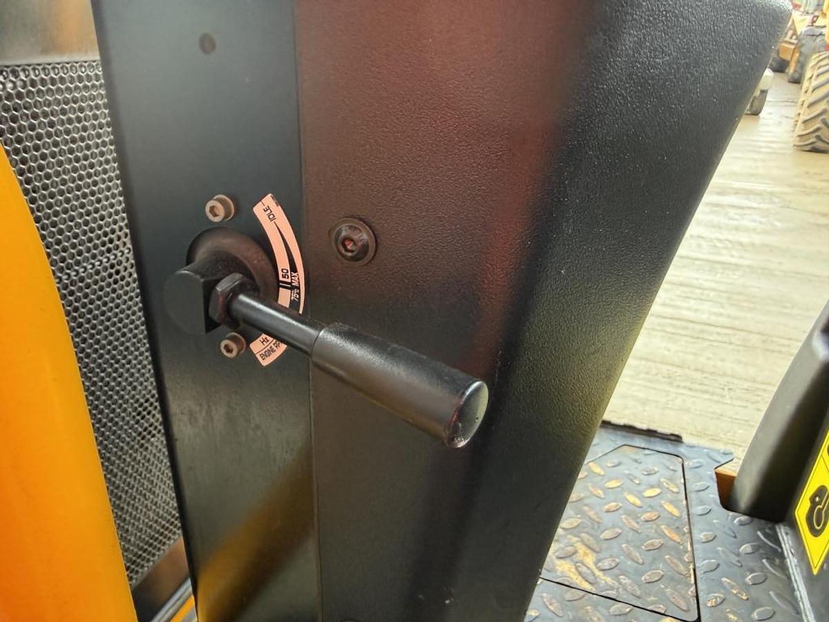 Used JCB CT260-120 2.5t Roller