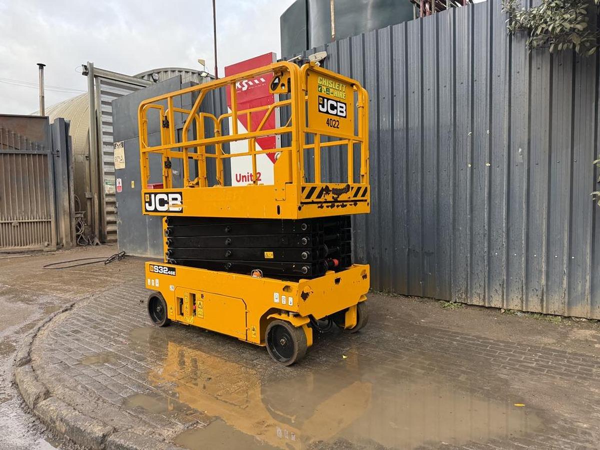Used JCB S3246E 12m Electric Scissor Lift