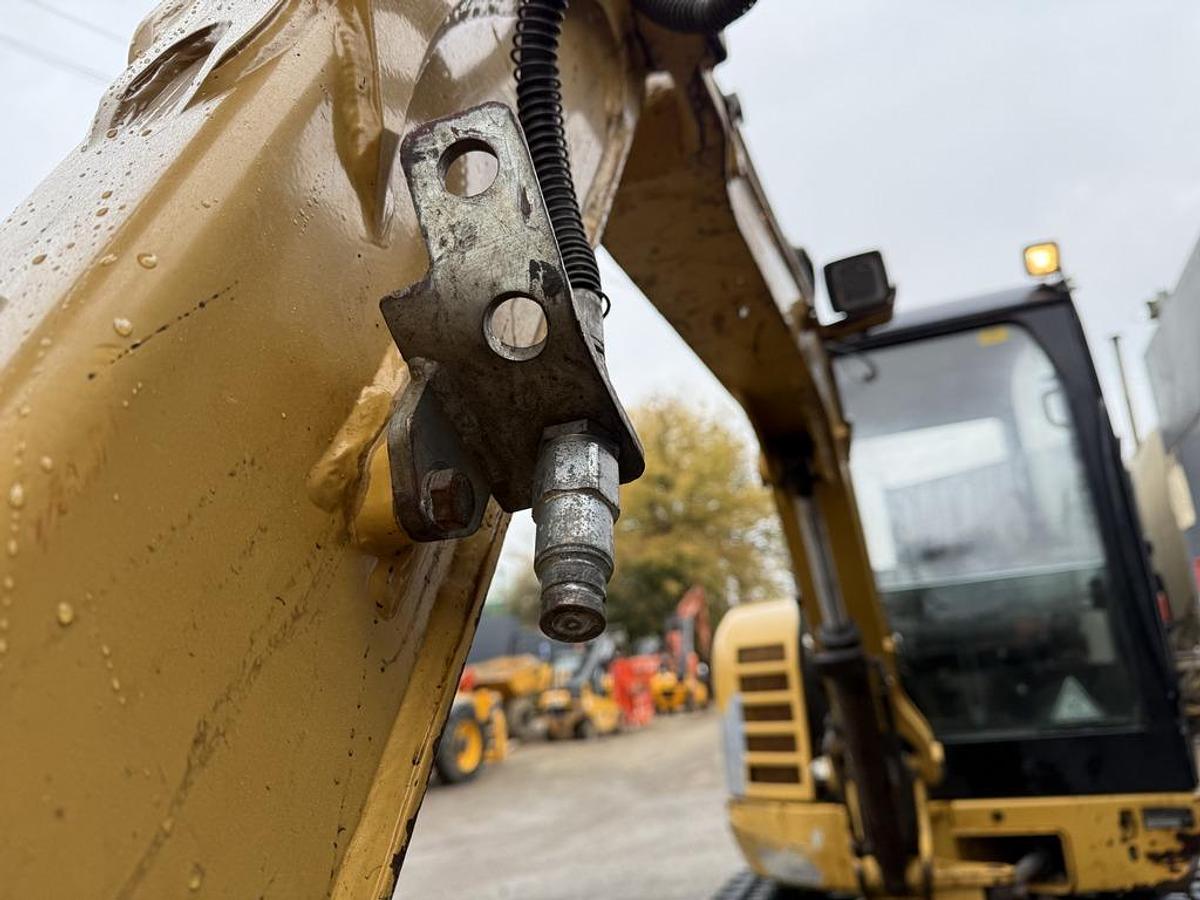 Used Caterpillar 302.7D CR 2.8t Mini Excavator