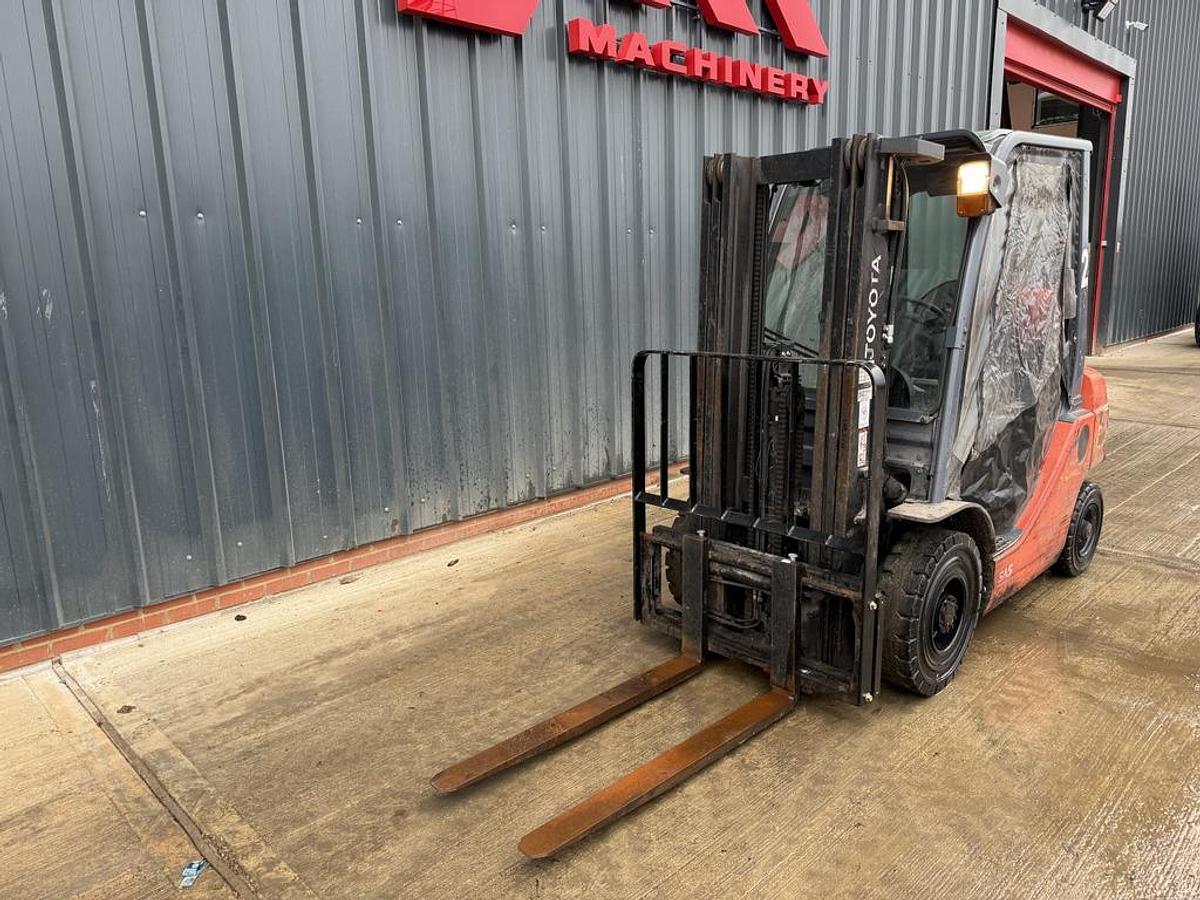 Used Toyota Tonero 2t LPG Forklift