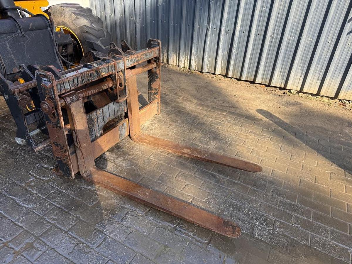 Used JCB 524-50 2.4t 5m Telehandler