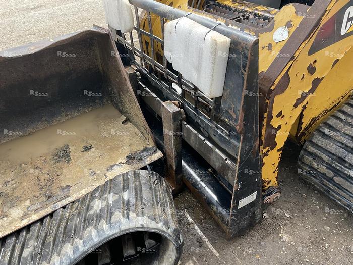 Used CATERPILLAR 257 B3