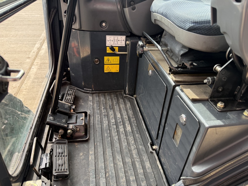 Used Hitachi ZX17 U-2 2t Mini Excavator