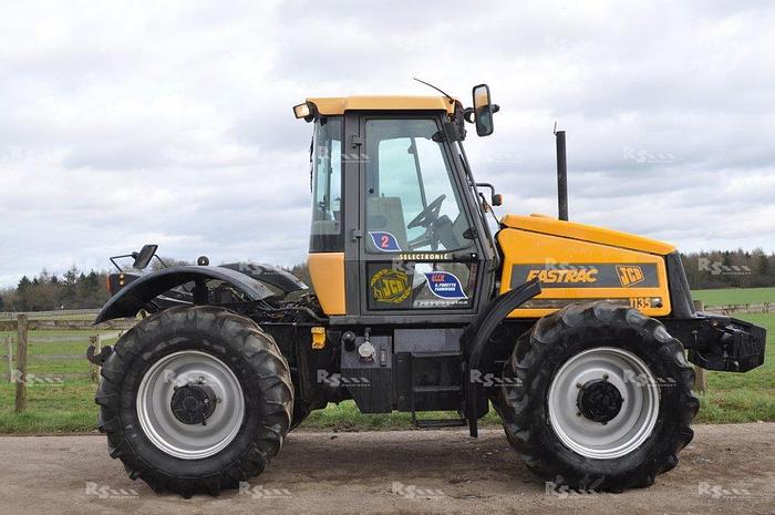 Used JCB FASTRAC 1135