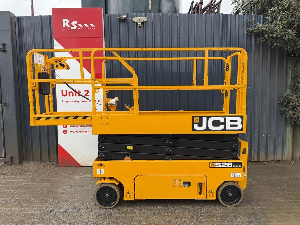 Used JCB S2632E 10m Electric Scissor Lift