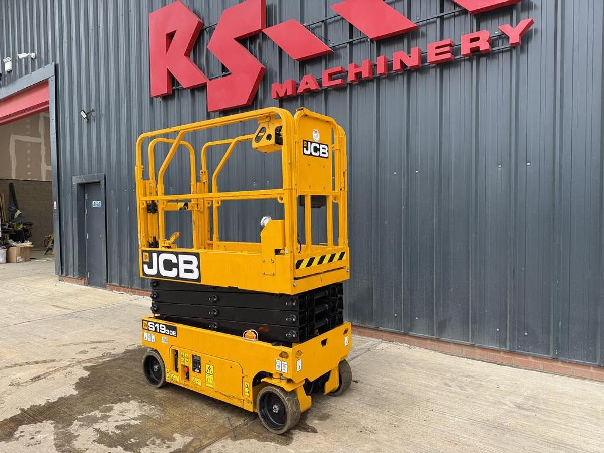 Used JCB S1930E 8m Electric Scissor Lift