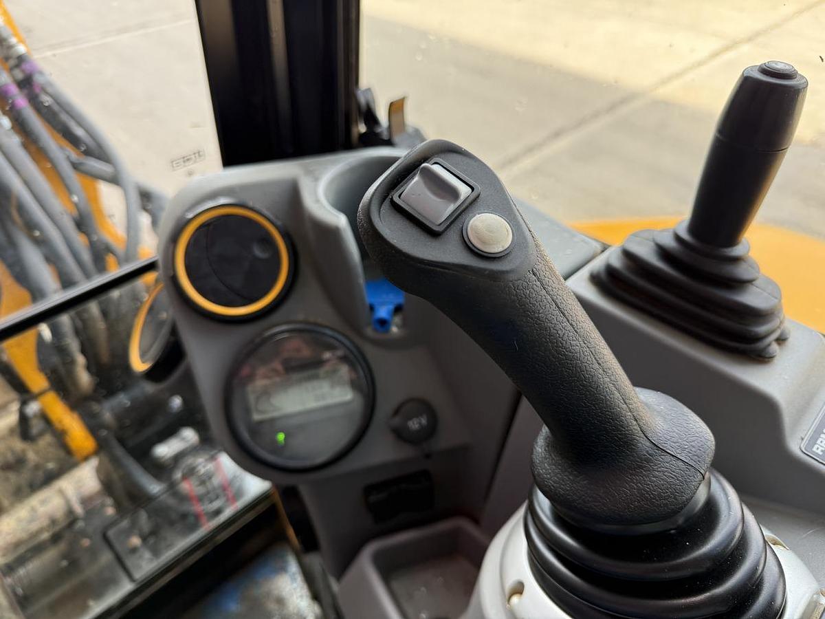 Used 2022 JCB 36C-1