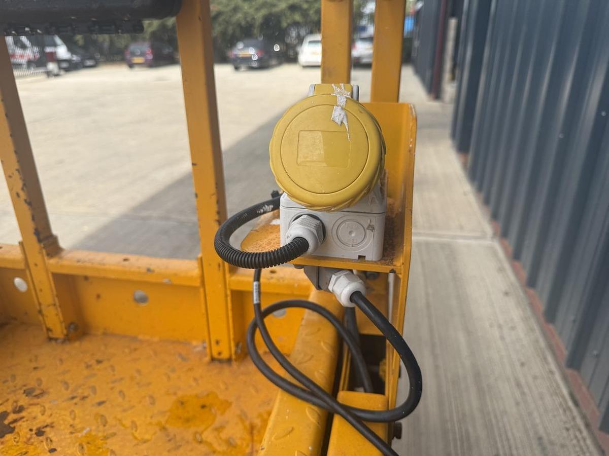Used 2022 JCB S1930E