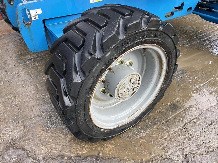 Used GENIE Z-45/25J