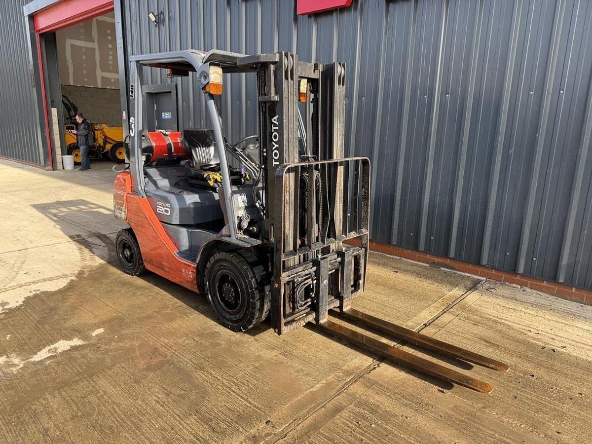 Used Toyota Tonero 2t LPG Forklift