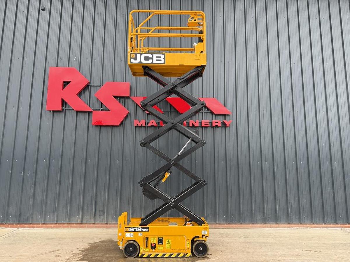 Used JCB S1930E 8m Electric Scissor Lift