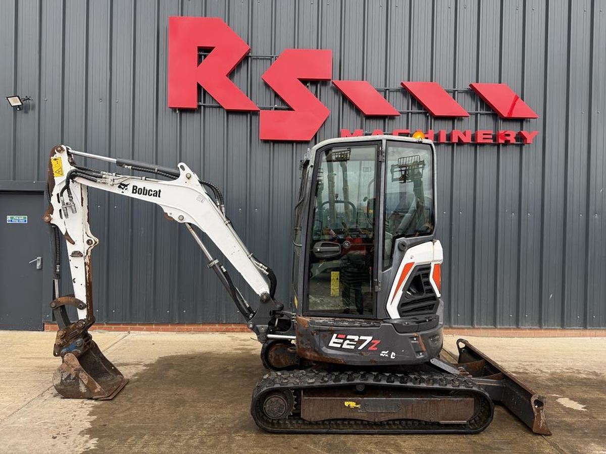 Used Bobcat E27Z 2.7t Mini Excavator