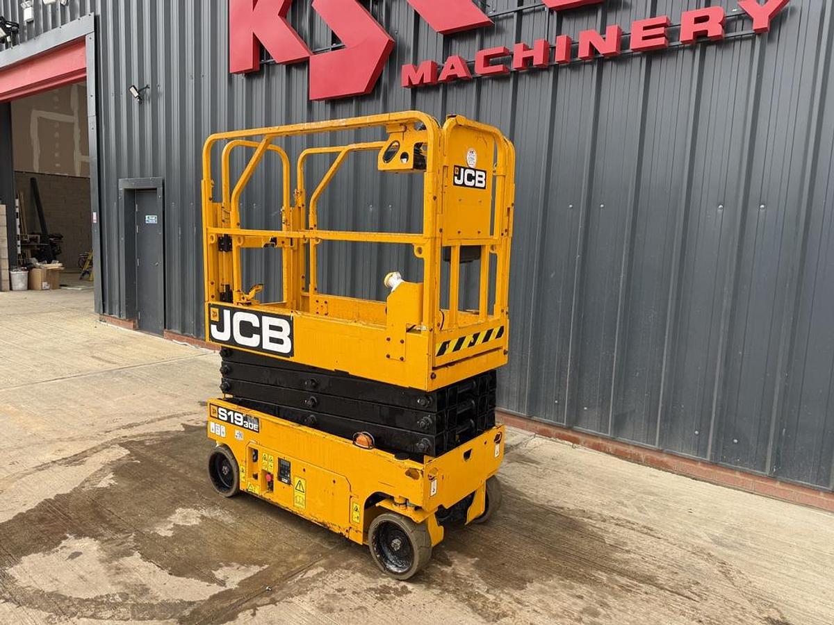 Used JCB S1930E 8m Electric Scissor Lift