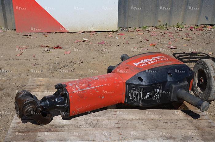 Used 2013 HILTI TE 3000-AVR Electric Breaker