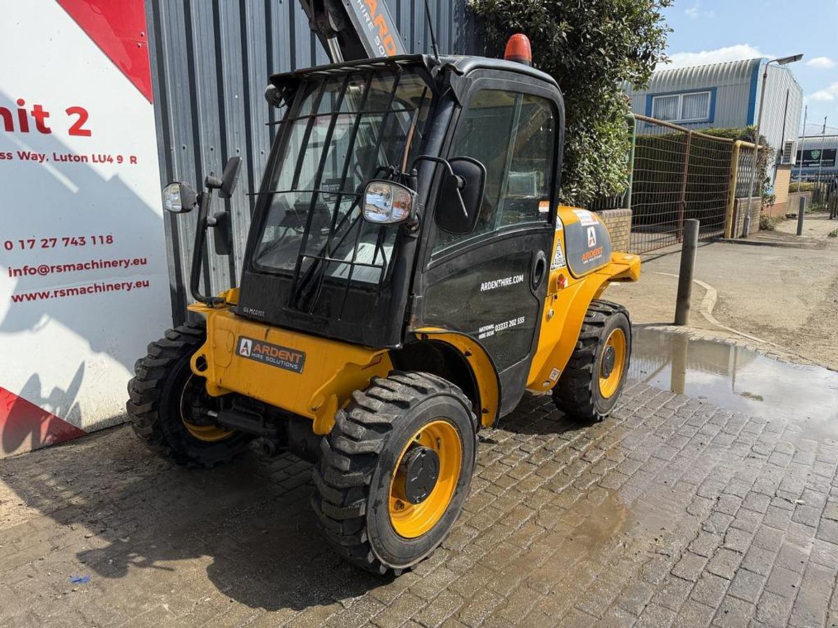 Used JCB 520-40 2t 4m Telehandler
