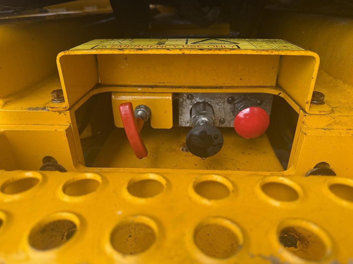 Used 2022 JCB S1930E