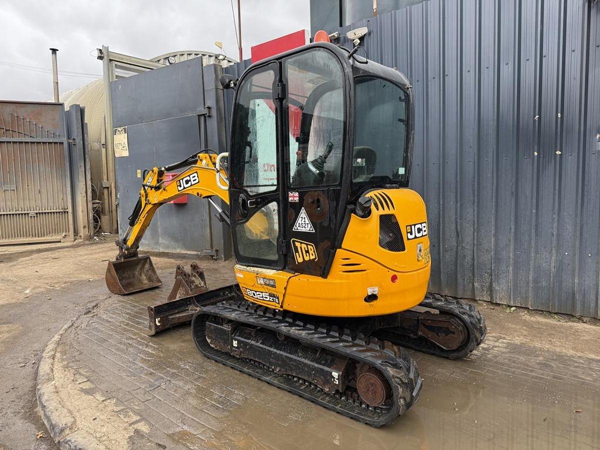 Used JCB 8025 ZTS 2.9t Mini Excavator