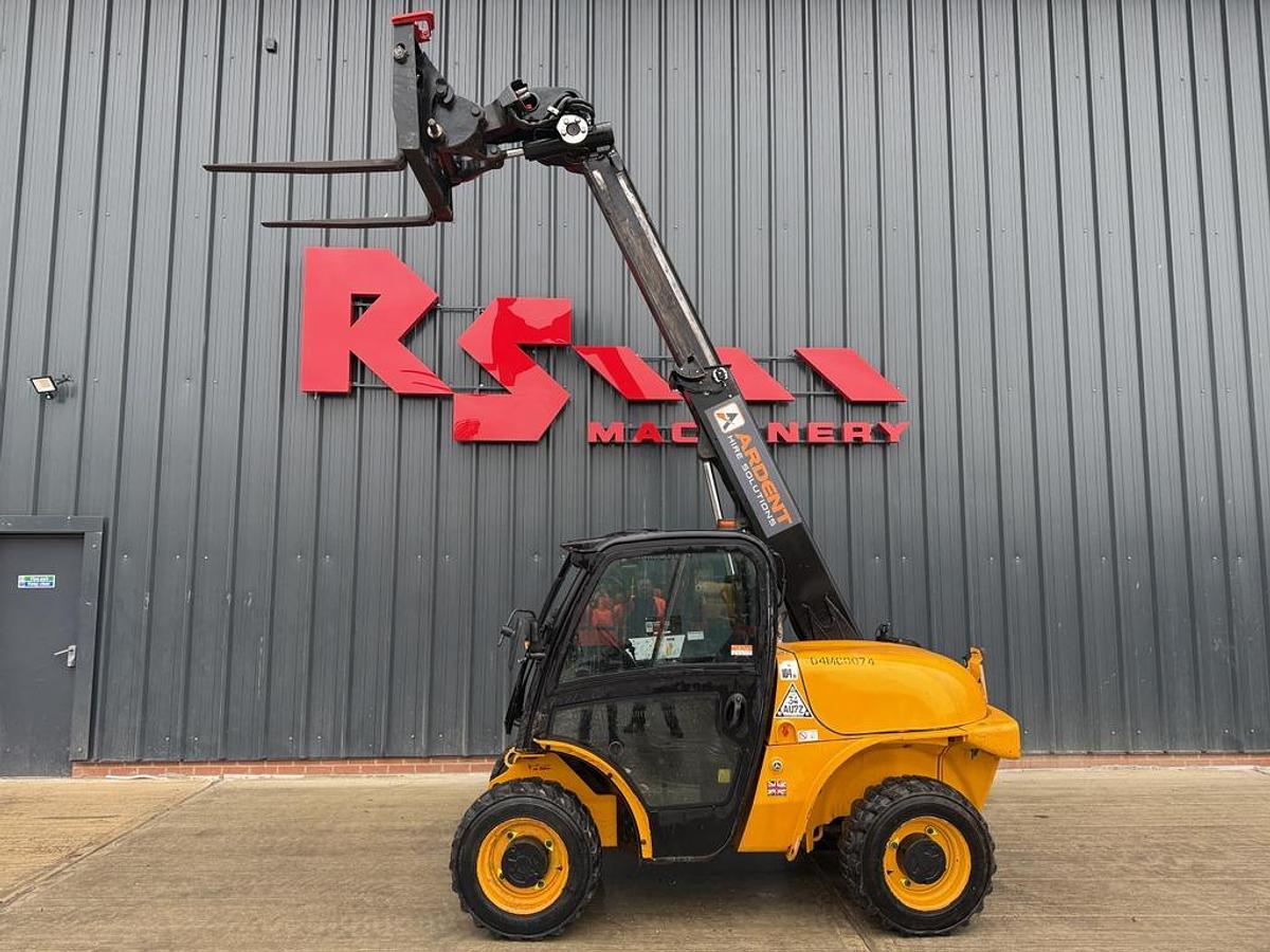 Used JCB 520-40 2t 4m Telehandler