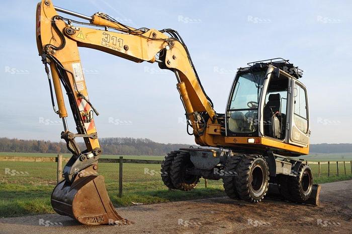 Used LIEBHERR A311 LITRONIC