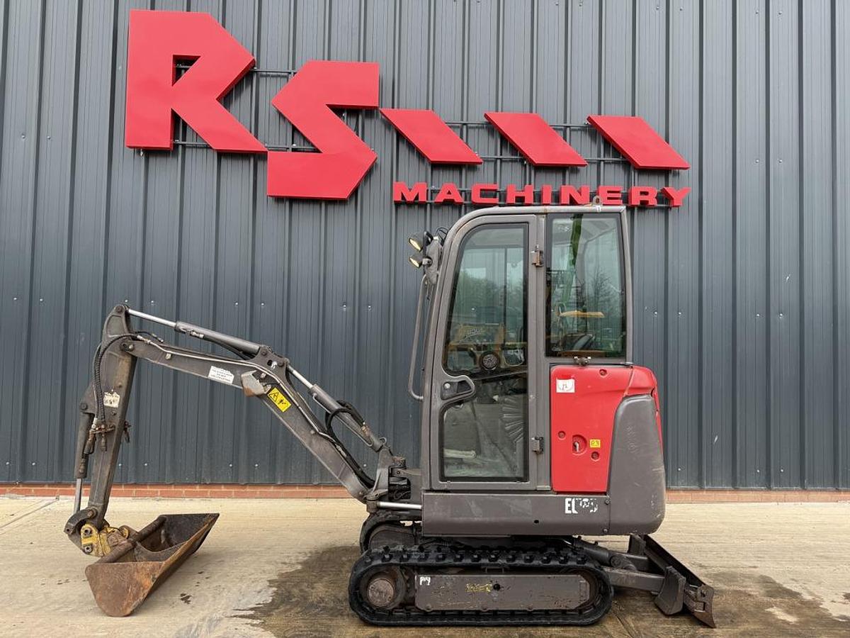 Used Volvo EC18D 1.8t Mini Excavator