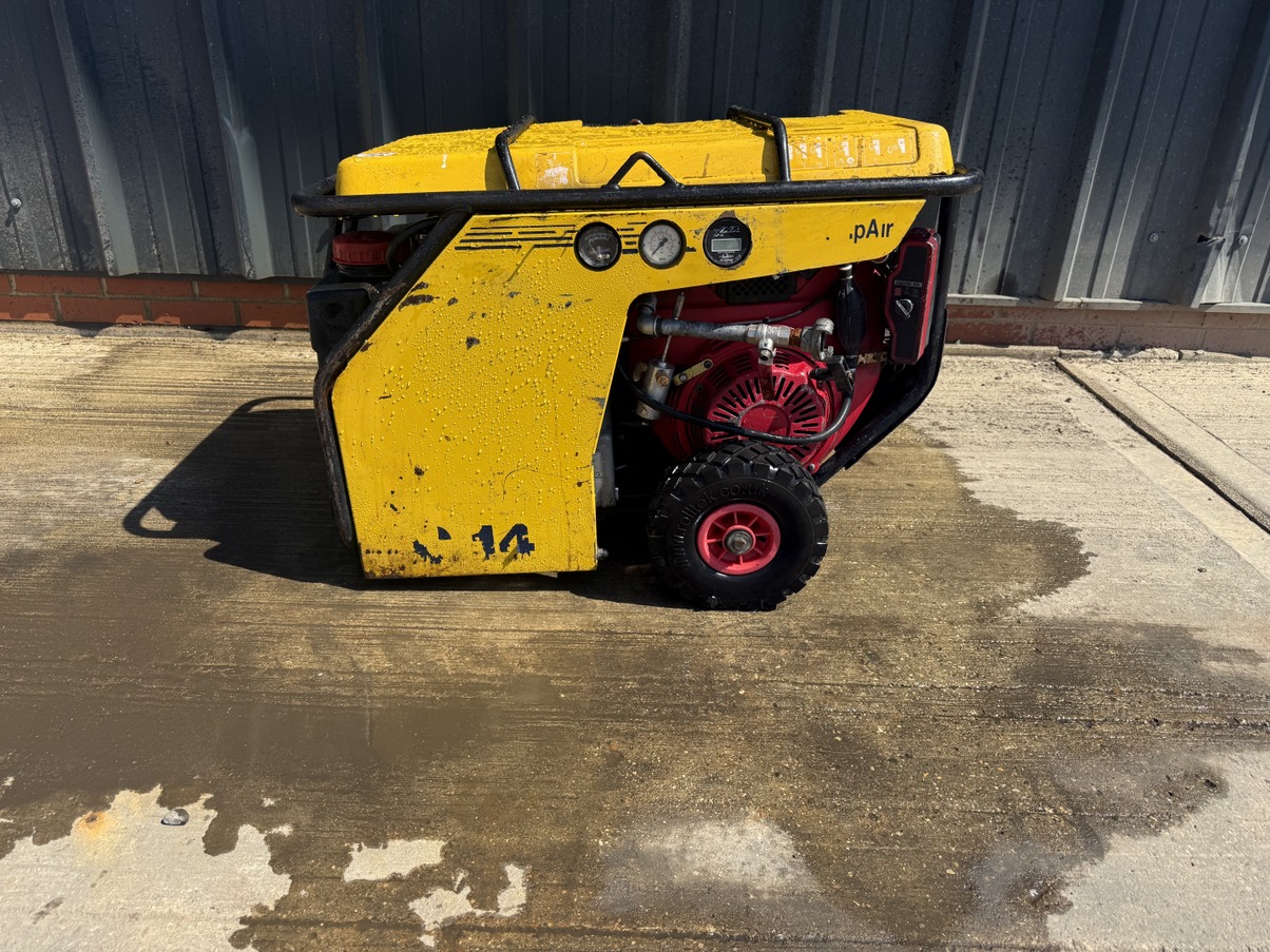 Used 2008 CompAir C14