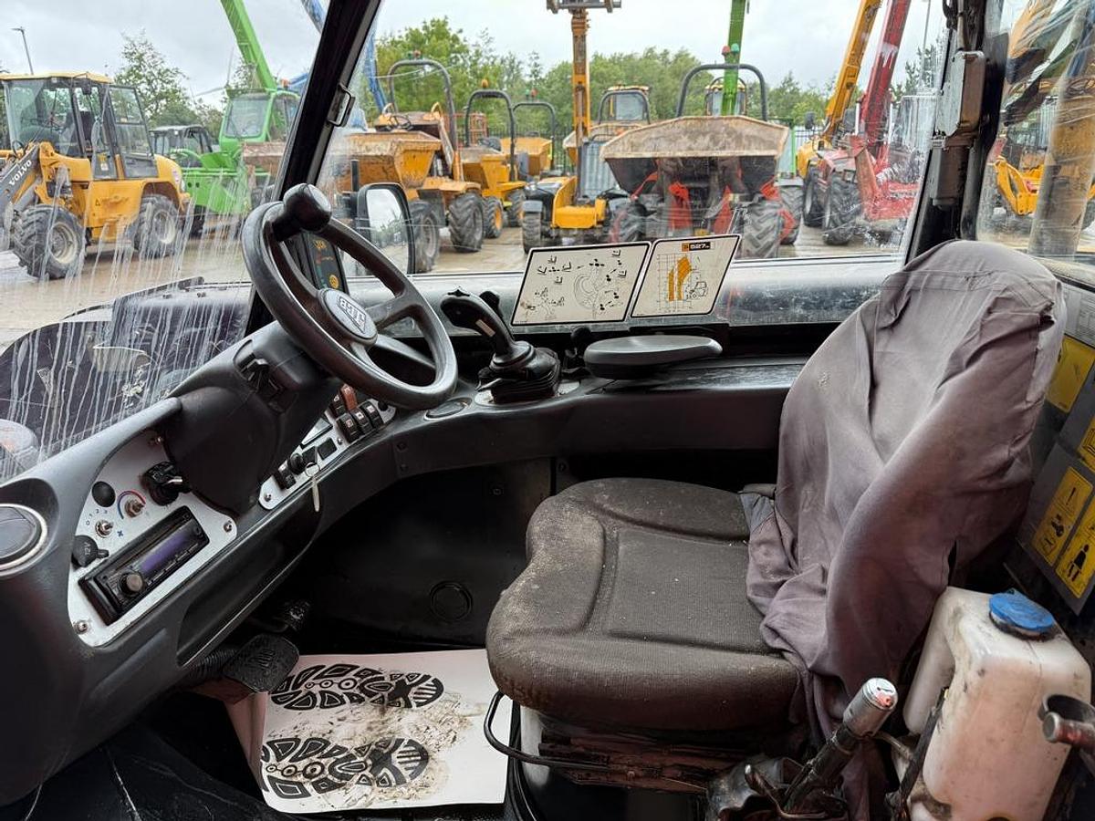 Used JCB 527-55 5.5m Telehandler