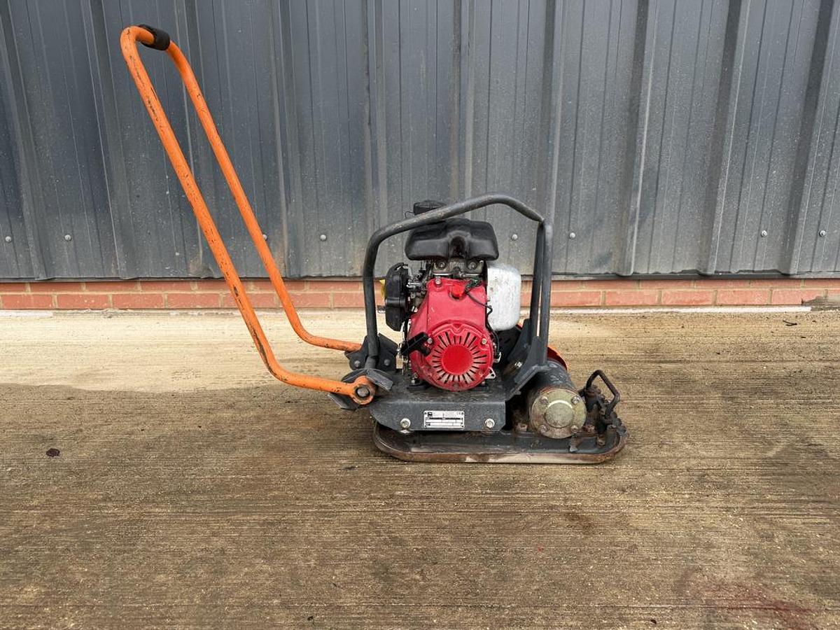Used Belle PCLX 320 62kg Plate Compactor