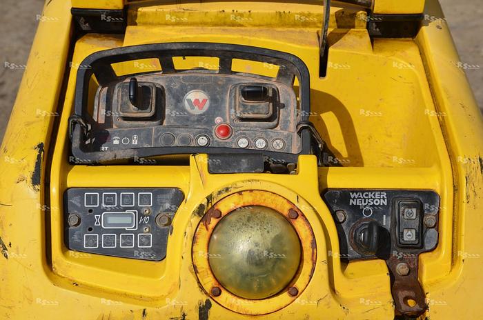Used WACKER NEUSON RT82-SC2