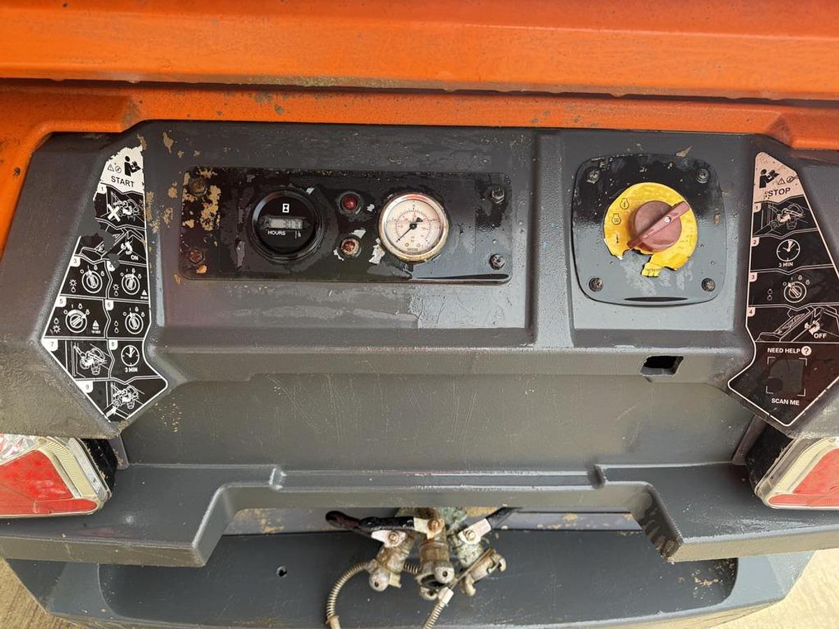 Used Atlas Copco XAS 58-7 3.0 m3/min Compressor