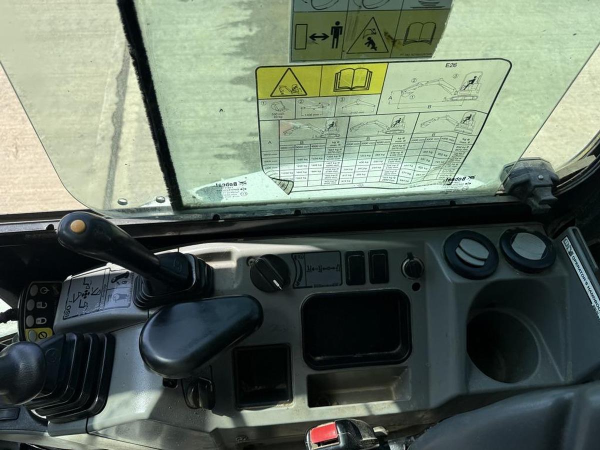 Used Bobcat E26 2.6t Mini Excavator