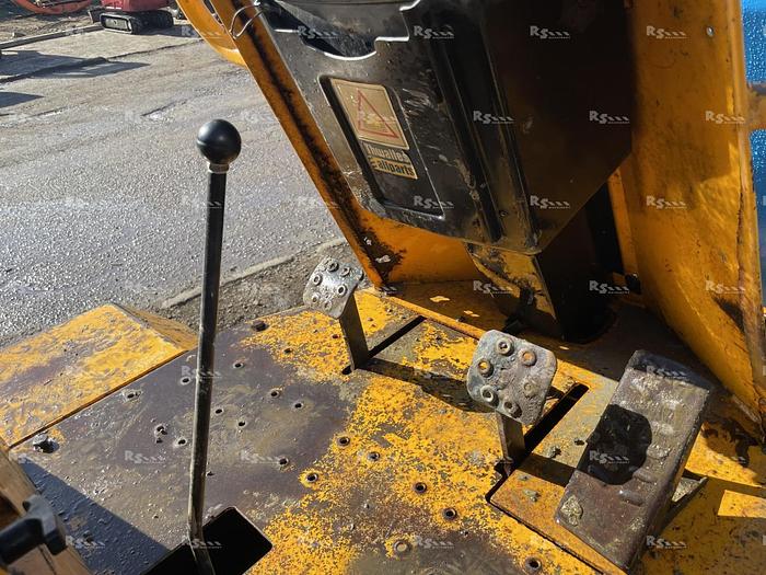 Used THWAITES 3 TONNE