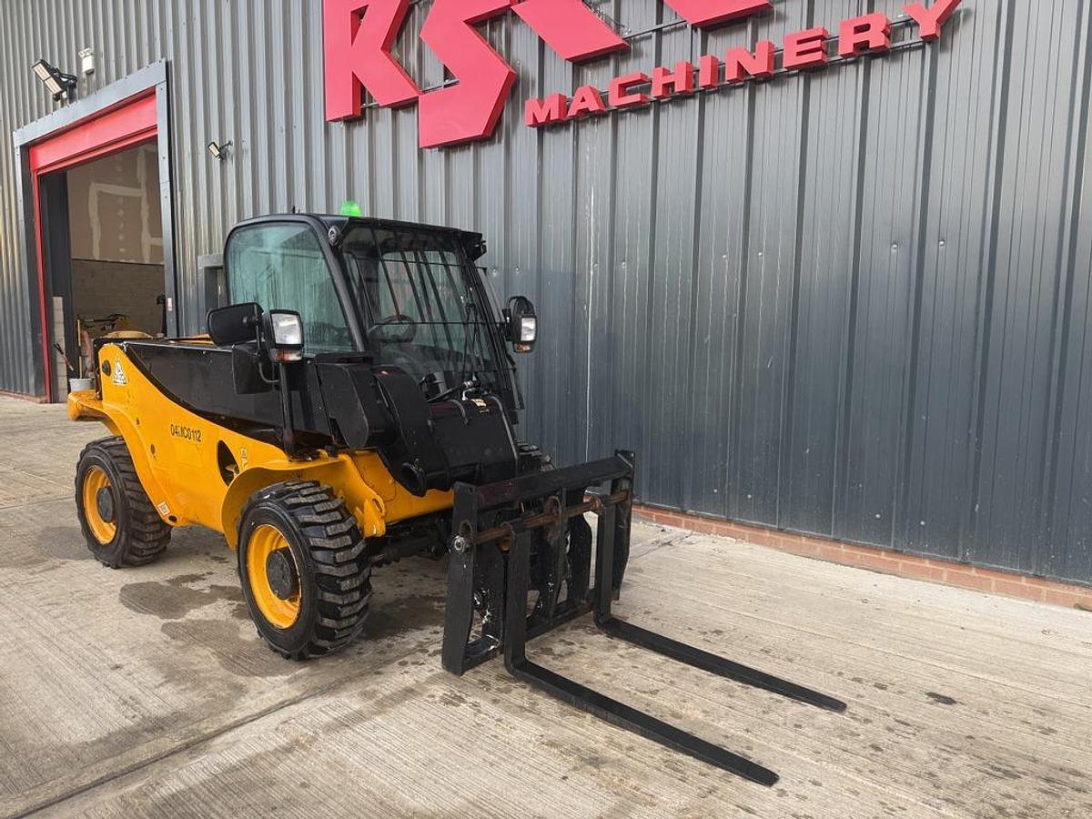 Used JCB 520-40 2t 4m Telehandler