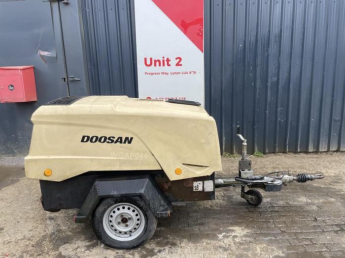 Used DOOSAN 7/31E+