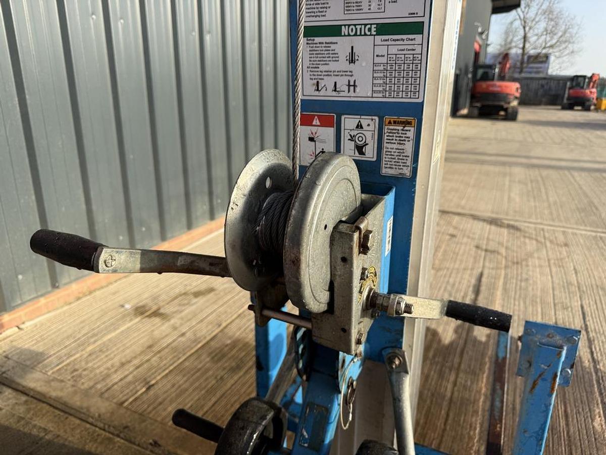 Used Genie SLA-10 Material Lift