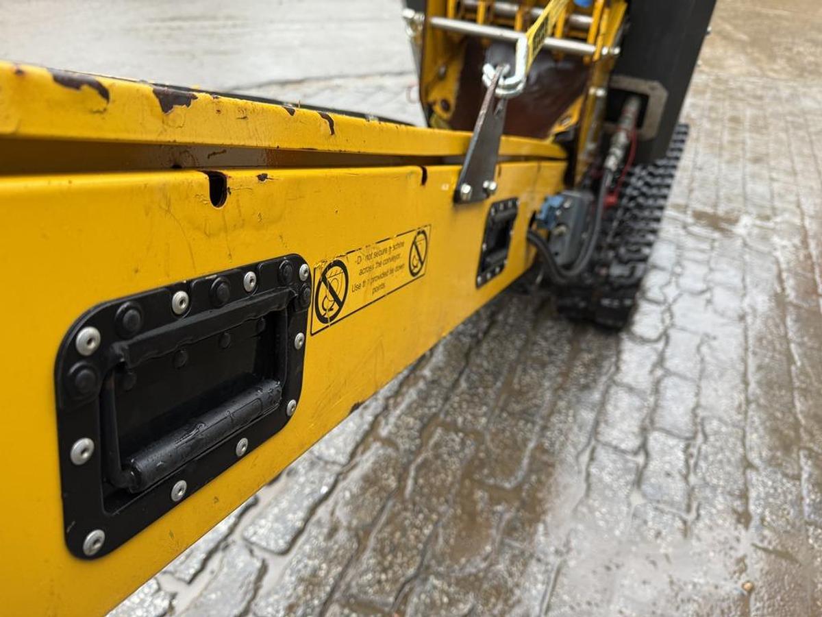 Used Dragon CR300 Tracked Mini Crusher