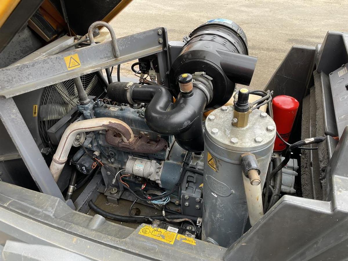 Used Atlas Copco XAS67 3.6 m3/min Compressor