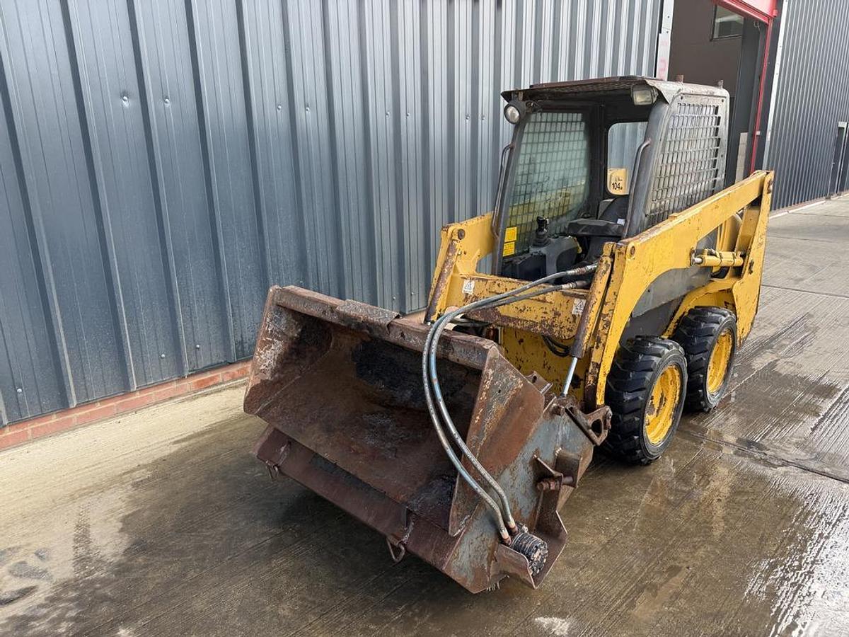 Used Komatsu SK510 Skid Steer Loader