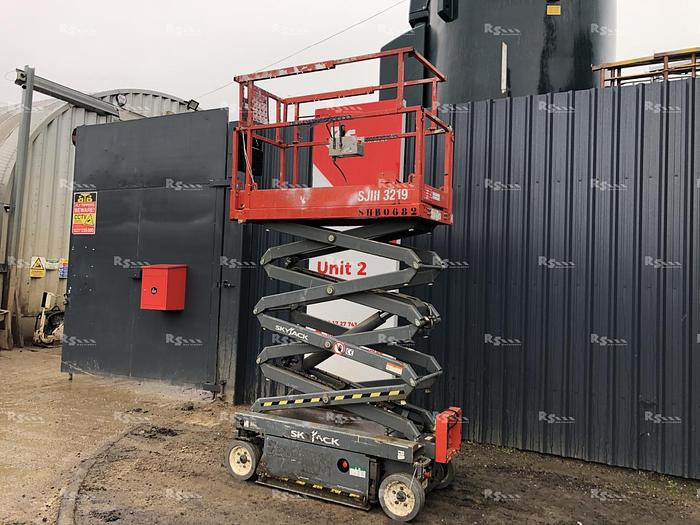 Used SKYJACK SJ III 3219